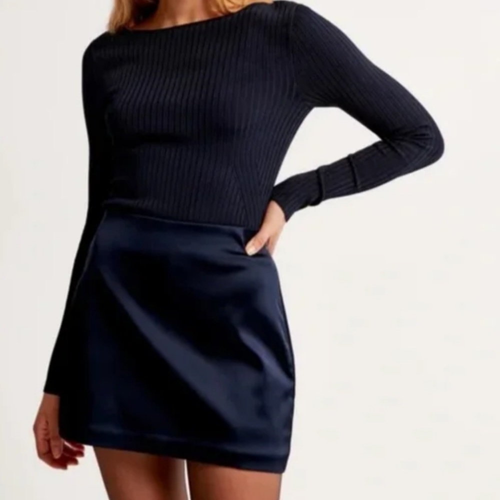 Abercrombie Satin Sculpt Mini Skort Navy